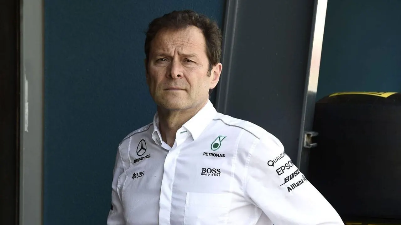 Por que razão um importante construtor de F1 está de saída